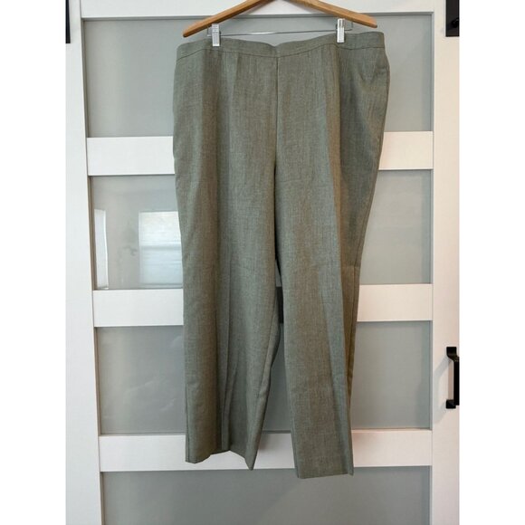 Alfred Dunner 22W Sage Slacks, Botanical Gardens NWT Proportioned Short - Picture 1 of 6